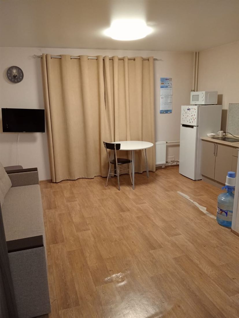 Снять --комнатную квартиру